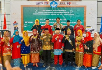 Pelatihan Guru Master Revitalisasi Bahasa Daerah