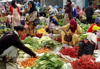 Ilustrasi Pasar Tradisional yang Ramai Pengunjung Sumber : Ilmu Komunikasi