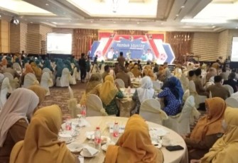 Kegiatan rembuk stunting Pemkab Tulungagung tahun 2023 di Ballroom hotel crown victoria 