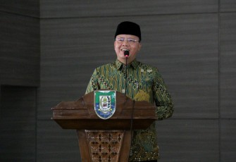 Gubernur Bengkulu Rohidin Mersyah     