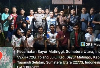 Bhabinkamtibmas Polsek Batang Angkola, Aipda Bobby Rahman, hadiri acara Halal Bihalal warga Desa Tolang Julu, Kecamatan Sayurmatinggi, Kabupaten Tapanuli Selatan (Tapsel), Sabtu (29/4/2023) malam.