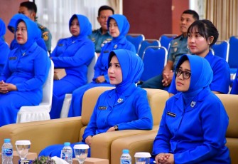 Jalasenastri Puspenerbal saat Ikuti Tatap Muka dengan Pembina Utama