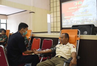 Donor Darah HUT ke-60 Korem 081/DSJ
