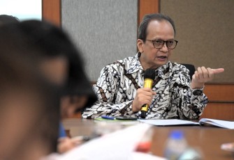 Deputi Bidang Usaha Mikro KemenkopUKM Yulius 