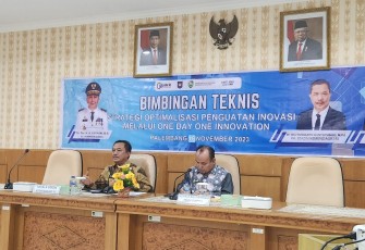 Kepala BSKDN Kemendagri Yusharto Huntoyungo saat menjadi narasumber dalam Bimbingan Teknis (Bimtek) terkait "Strategi Optimalisasi Penguatan Inovasi melalui One Day One Innovation".