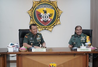 Kasdam IX/Udayana Brigjen TNI Sachono, S.H., M.Si., M.Tr.(Han) pimpin Penutupan Geladi Rentinkon Kotamaops TNI (Waskita Dharma) Pasis Dikreg LI Sesko TNI TA. 2023, Kamis (7/9/2023).