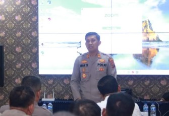 Kapolres Tapanuli Selatan (Tapsel), AKBP Imam Zamroni, SIK, MH, beserta para PJU, ikuti taklimat akhir audit kinerja Itwasda Poldasu tahap I TA 2023 secara virtual, Selasa (9/5/2023).