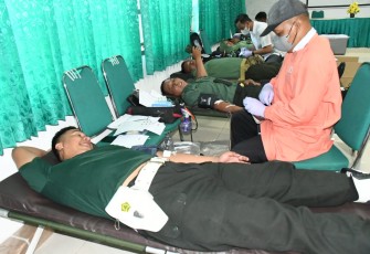 Hari Juang TNI AD ke 78 dan Hari Ulang Tahun (HUT) ke 75 Kodam V/Brawijaya tahun 2023, hari ini Kodim 0802/Ponorogo menggelar kegiatan donor darah bertempat di Kantor USD PMI Kabupaten Ponorogo, Jl. Dr. Sutomo No. 9 Kota / Kabupaten Ponrogo, Selasa (12/12/2030)