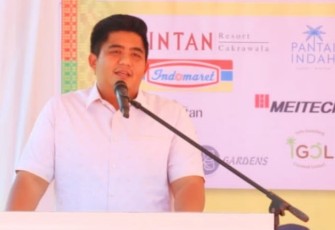 Bupati Bintan Roby Kurniawan   