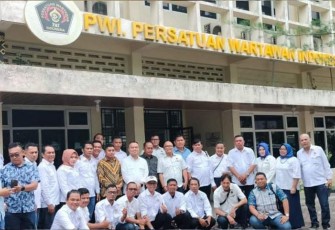 Foto Bersama usai acara