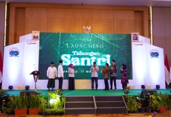 PT Bank Pembangunan Daerah Jawa Timur atau Bank Jatim saat resmi melaunching Tabungan Santri pada hari Jumat (17/3).