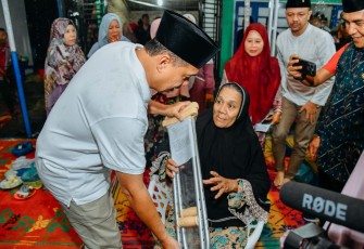 Zahir Bantu Kursi Roda Pada Warga Difabel