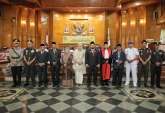 Bupati Asahan Hadiri Pengambilan Sumpah/Janji PAW Anggota DPRD Kabupaten Asahan