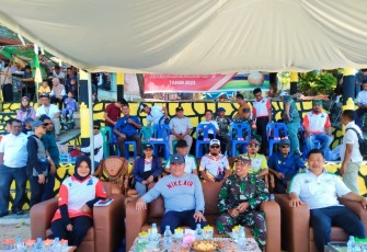 Sekretaris daerah kabupaten Bintan Ronny saat menghadiri tinamen bola