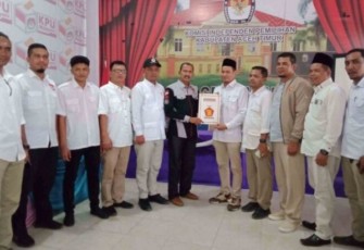 KIP Aceh Timur saat Terima Salinan Berkas dari Bacaleg Partai Gerindra