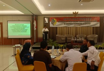 Saiful Azis, S.Pd, M.M saat memberikan sambutan dan memaparkan materi yang dibahas