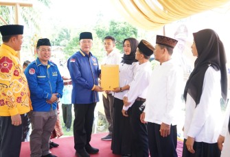Gubernur Bengkulu Rohidin Mersyah        