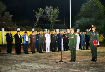 Gubernur Ansar Ikuti Apel Kehormatan dan Renungan Suci di TMP Natuna