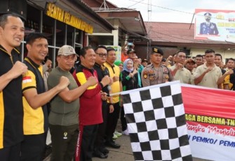 Sinergitas TNI - Polri Yang Kuat Ada di Tabagsel Tampak Pada Acara Gerak Jalan Santai