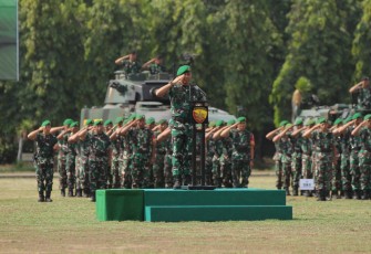 Kodam IX/Udayana Laksanakan Apel Gelar Pasukan Pengamanan dan Deklarasi Pemilu Damai di Lapangan Renon