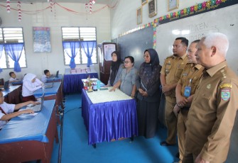 Bupati Asahan Tinjau Pelaksanaan ANBK Tingkat SD Di Lingkungan  Dinas Pendidikan Kabupaten Asahan Tahun 2023