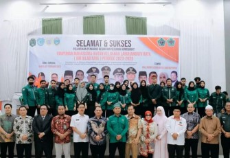 Pengurus Besar Himpunan Mahasiswa Ikatan Keluarga Labuhanbatu Raya saat Dilantik 