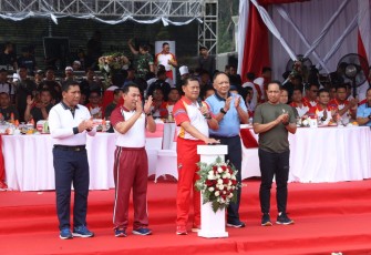 Wakasad saat Dampingi Panglima TNI Lepas Peserta Lomba Lari “Panglima TNI Run”