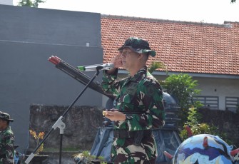 Siswa Pusdiklek Laksanakan Lattek Sistem Kendali Senjata 