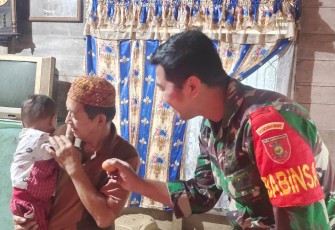 Perangi Stunting Babinsa Rutin Pantau Pemberian Nutrisi