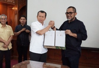 Ditjen Hubdat Berikan Micro Bus