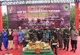 Syukuran HUT ke 7 Kodam XVIII/Kasuari, di lapangan Makodam, Trikora, Arfai 1, Manokwari, Papua Barat, pada Selasa (19/12/2023)
