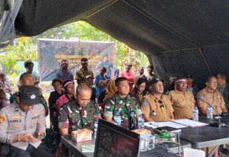 Dandim 1710/Mimika Ikuti Peresmian Penggunaan Fasilitas Air Bersih Program TNI AD Manunggal Air