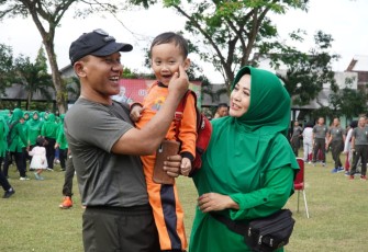 Kedekatan Danrem 081/DSJ dengan Keluarga Anggotanya