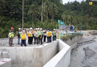 Kementerian Pekerjaan Umum dan Perumahan Rakyat (PUPR) melalui Balai Wilayah Sungai (BWS) Sulawesi III Palu Tengah melakukan penanganan di tiga sungai yakni Sungai Palu, Sungai Kawatuna, dan Sungau Ngia