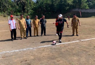 Kasatfaslan Lanudal Manado Hadiri Opening Ceremony Sepakbola Piala Bupati Minut 2023