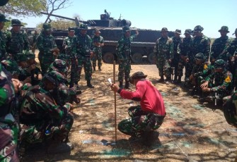 Latihan Bersama Prajurit Petarung Marinir Karangpilang