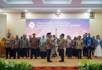 Penukuhkan Pengurus Pusat IKA CENDANA