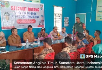 Bhabinkamtibmas Polsek Sipirok, Aipda Thomas M Harahap, saat tatap muka dengan masyarakat.