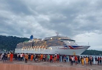 Kapal pesiar MV Arcadia Hamilton