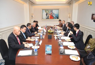 Menteri PUPR Basuki Hadimuljono saat Pertemuan Bilateral dengan Jepang, Kamis (12/102/2023). 