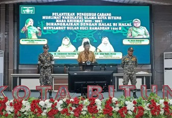 Wakil walikota Bitung, Hengky Honandar saat memberikan sambutan