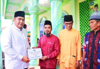 Bupati Bintan saat Safari Ramadhan Perdana di Wilayah Kecamatan Mantang
