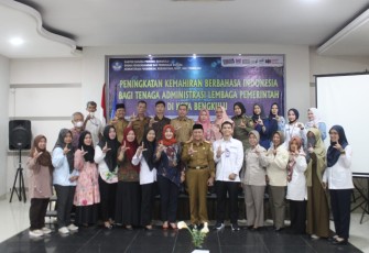 Peningkatan Kompetensi Bahasa Indonesia Bagi Tenaga Administrasi Lembaga Pemerintah