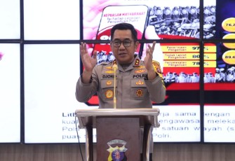 Kapolda Kalteng Irjen Pol. Drs. Djoko Poerwanto 