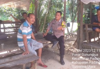Bhabinkamtibmas Polsek Padang Bolak, Bripka Amirul S Hasibuan, ajak warga agar tetap waspada terhadap bencana alam, Kamis (11/5/2023)