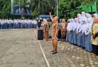 Bupati Bengkulu Selatan Gusnan Mulyadi   