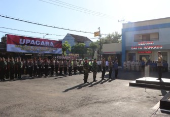 Kapolres Tulungagung AKBP Eko Hartanto SIK MH saat memimpin upacara Hari Kesadaran Nasional di halaman Mapolres Tulungagung
