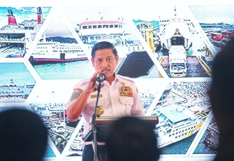 Direktur Jenderal Perhubungan Darat, Hendro Sugiatno saat membuka kegiatan Rapat Koordinasi.