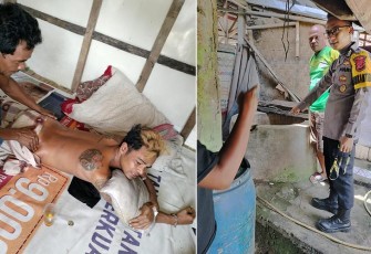 Korban dalam keadaan selamat usai dievakuasi dari sumur.