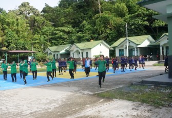 Ketua Persit KCK Koorcab Rem 182 Ingatkan Istri Prajurit Untuk Memotivasi Suami Agar Rajin Berolahraga